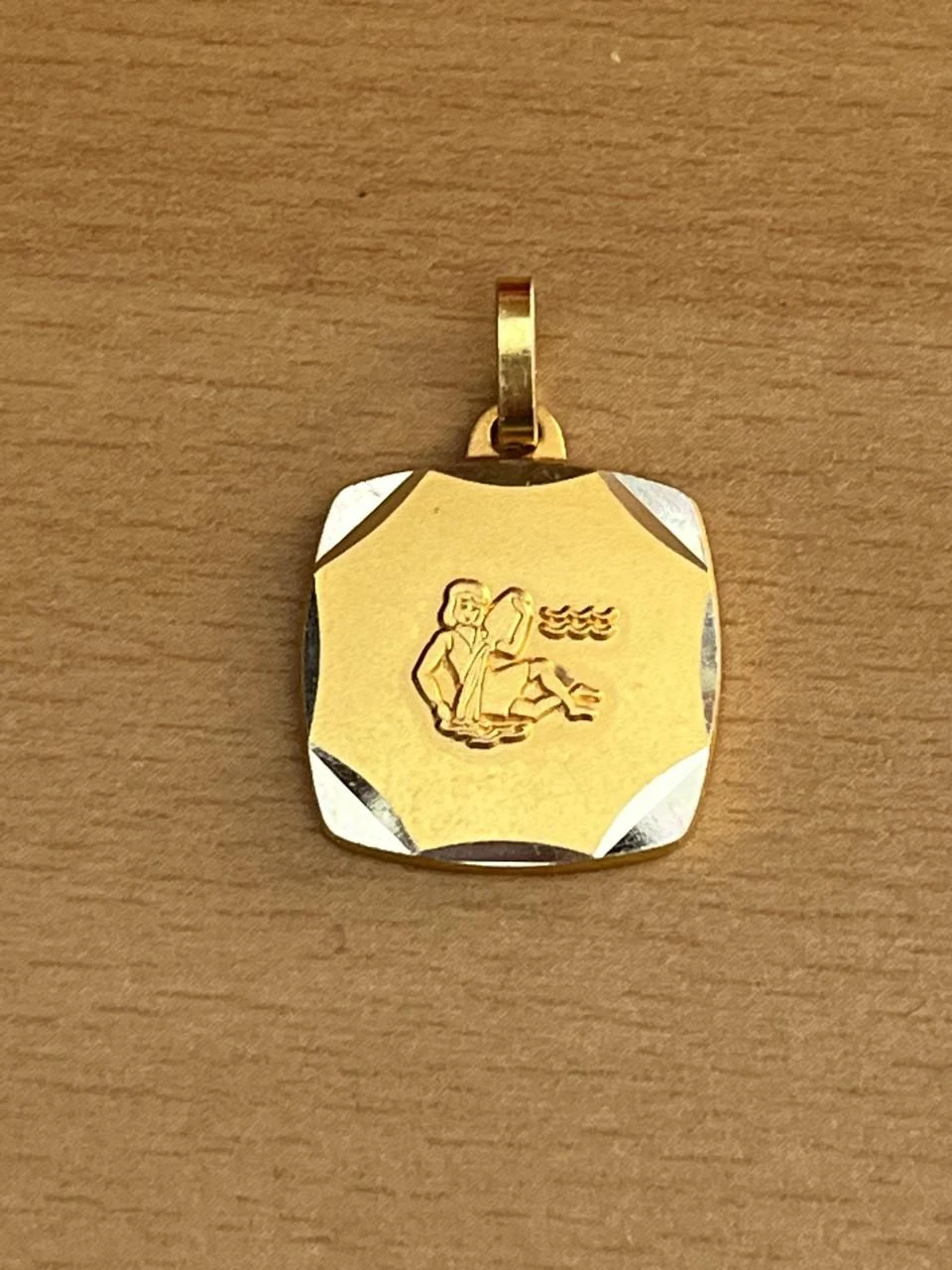 Médaille pendentif pendant colgante hanger siogairlin pingente anhanger  Verseau